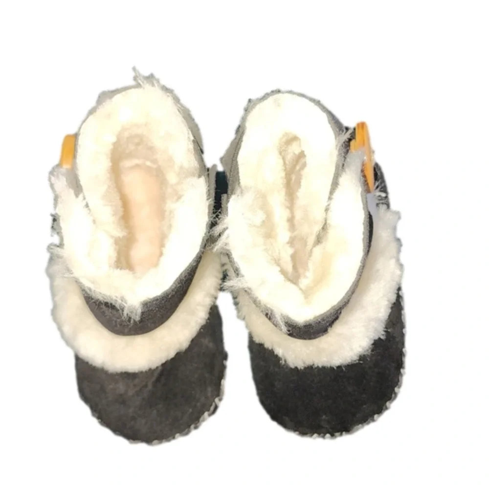 CUTE Baby Moccasins